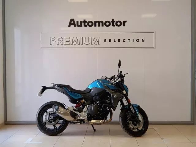 BMW F 900 R Roadster / Naked Bike