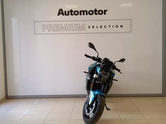 BMW F 900 R Roadster / Naked Bike