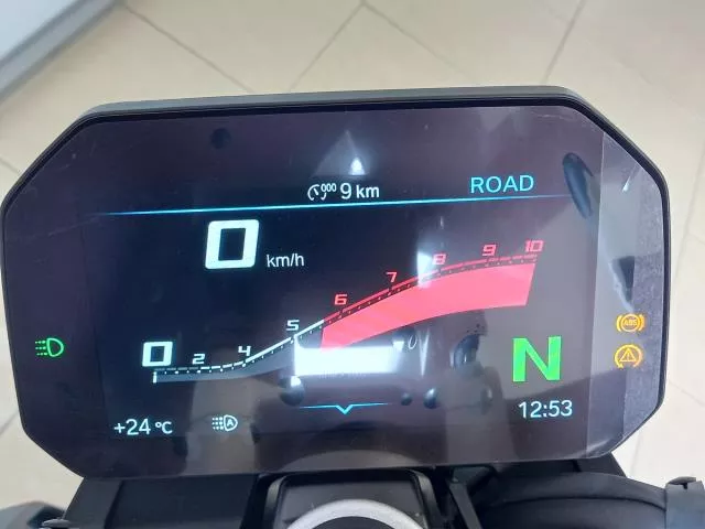 BMW F 900 R Roadster / Naked Bike